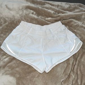 Size 6 low rise, 2.5 inseam, Lululemon White hotty hot shorts